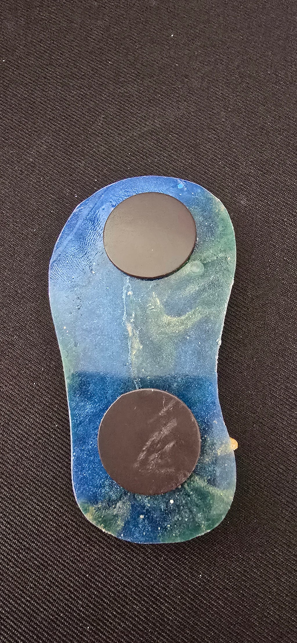 Blue and Tan Flip-Flop Magent